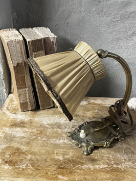 Charmante französische Lampe / gefunden in Frankreich