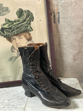 Für Liebhaber & Sammler franz. Paar Damenknopfstiefel