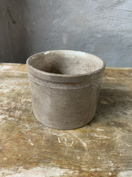 Keramik Topf mit einer  gebutterter Patina / gefunden in Frankreich