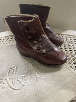 Französische Kinderknopfschuhe
