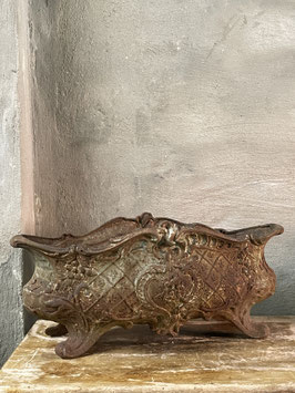 Dekorative antike große französische Jardiniere in einem schönem Patina Kleid