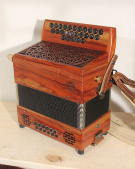 Accordéon Marc Sérafini Millénium Z6PO compact en Padouk bariolé Ténor (bando)  26/12