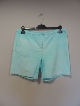 Lichtblauwe short