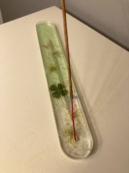Räucherstäbchenhalter mit echten Blumen