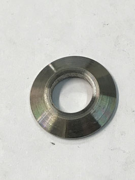 ENTRETOISE PEUGEOT SAT                    EMPL D24