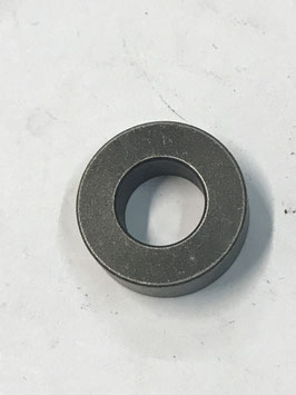 ENTRETOISE PEUGEOT ELYSEO 125                EMPL D18