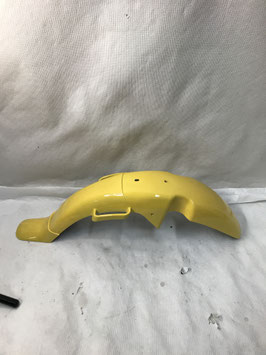 GARDE BOUE AVANT JAUNE PEUGEOT FOX      EMPL AU-DESSUS DE BJ105