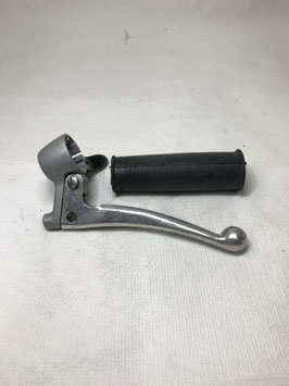 POIGNEE GAUCHE AVEC LEVIER 102 PEUGEOT                EMPL RA6