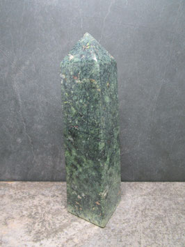 Serpentijn obelisk / toren