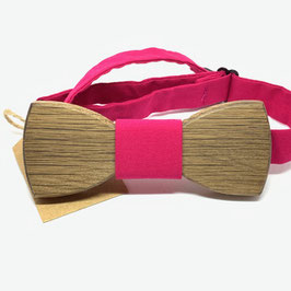 Holzfliege "Projekt Pink"