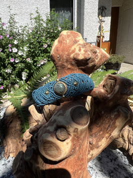 Makrameearmband mit Moosachat
