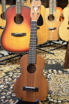 SOLD/K.Yairi UC-M1