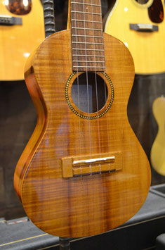 Famous FC-4