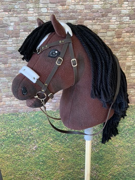 Hobby Horse braun mit Blesse schwarze Mähne