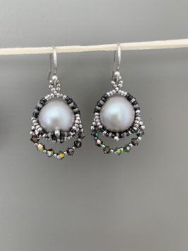 Pearlbell