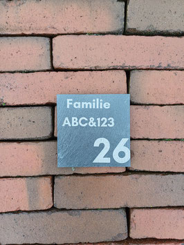 Leisteen Huisnummer - Naamplaat 9,6x9,6cm modern personaliseerbaar met naam en huisnummer