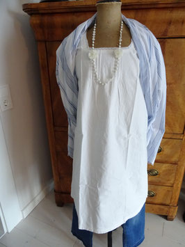 Nachthemd mit eckigem Halsausschnitt und Monogramm - Brustweite 110 cm (5D)