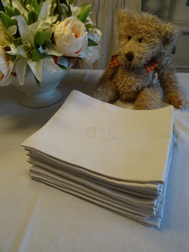Leinendamast-Serviette mit  Monogramm "SC" (46D)