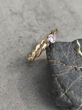 Ring Goldkordel mit Brillant