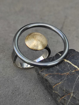 Saturn-Ring Gelbgold und geschwärztes Silber