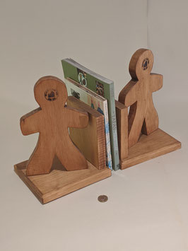 82. Gingerbread Men Bookend pair.