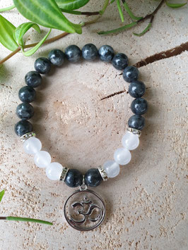 Armband Labradoriet & Witte Agaat met Ohm bedel
