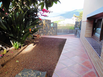 Garten und Stellplatz