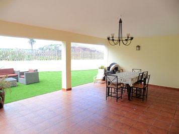 Überdachte Terrasse