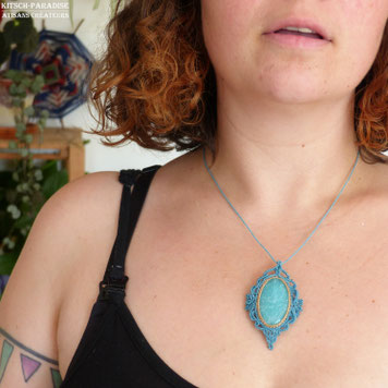 kp kitsch-paradise artisans créateurs création tissage macramé micromacramé couleur nature art perles pierre stone agate crazy sautoir pendentif 