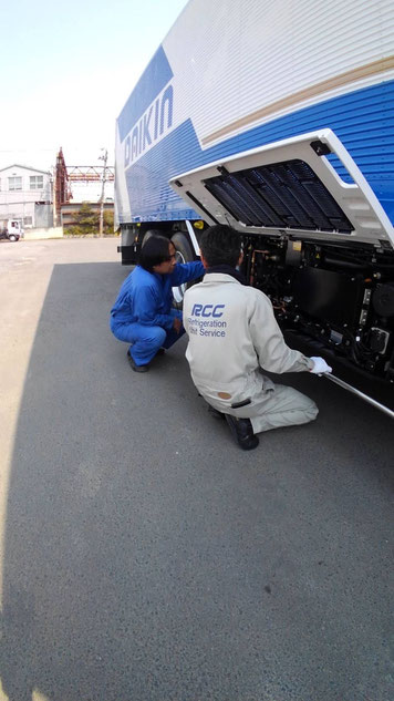 トラック 冷凍機の説明