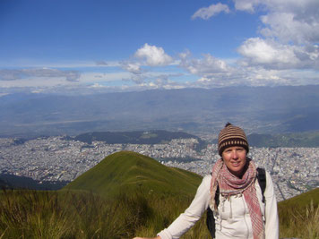 Hoch oben mit Blick auf Quito !!!