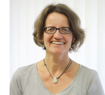 Claudia Lutz spezialisiert auf Neurologie, Geriatrie und Orthopädie in Stein am Rhein, Hausbesuche, Schwindeltherapie, 