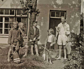 Vader en kinderen De Man bij Sorrefrij in 1958