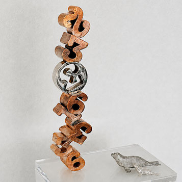 Paolo Grassi, Brigitte Bardot Merci – tribute, vertical cast bronze sculpture from From ‘0’ to Infinity