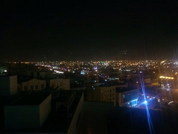 ホテルの部屋から撮影したドーハの風景・夜　by 土方隼斗