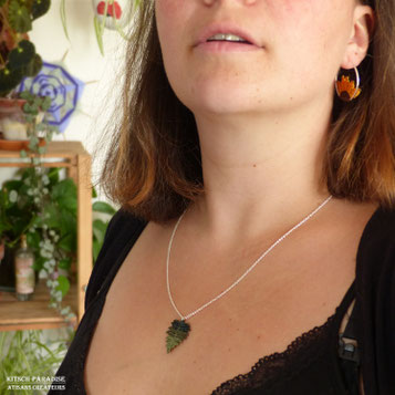 kp kitsch-paradise artisans créateurs collier  obsidienne macramé création tissage micromacramé couleur nature art colle dentelle