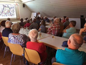 Gut besetzt war der Saal im Feuerwehrhaus Großvillars beim kurzweiligen und informativen Vortrag über unsere Heimat Kraichgau