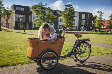 Testen Sie jetzt die Lasten e-Bikes von Babboe in der e-motion e-Bike Welt in Bochum.