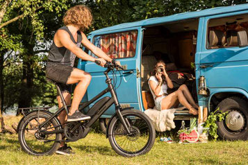 Die verschiedenen Modelle von Falt- oder Kompakt e-Bikes können Sie sich im Shop in Kleve ansehen.