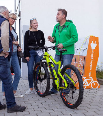 e-Bikes testen auf dem BKK Gesundheitstag
