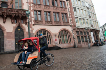 Mit dem Triobike Taxi durch Frankfurt - so macht Sightseeing Spaß