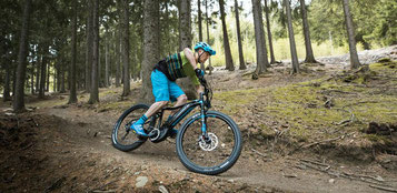e-Mountainbikes von Giant Probe fahren in Tuttlingen