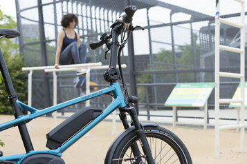 Die verschiedenen Modelle von Falt- oder Kompakt e-Bikes können Sie sich im Shop in Ahrensburg ansehen.