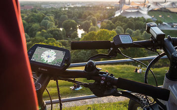 Mit dem Bosch Nyon können Sie Ihre persönlichen Fitnessdaten tracken