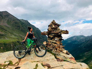 Auch in ihrer Freizeit ist sie am liebsten auf dem e-Bike unterwegs