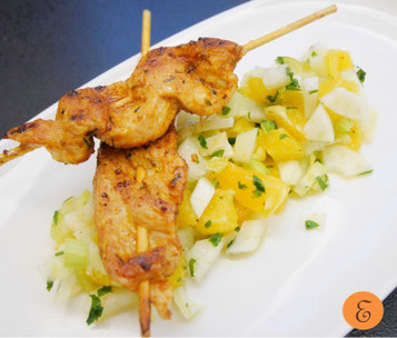Marinierte Hühnerspieße / Fenchel-Orangensalat