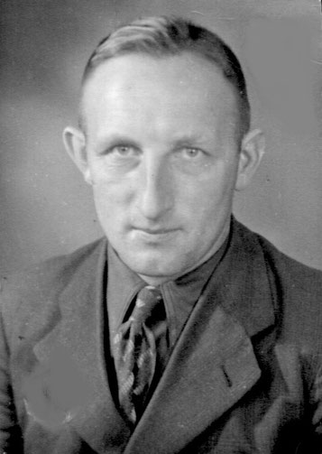 Antonius Fischer, „Knievel’s Tünnes“ genannt, wurde geboren am 21.10.1915, starb am 11. Januar 1997. Foto um 1950