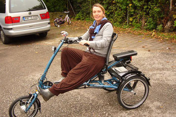 Zufriedene Scootertrike Kundin