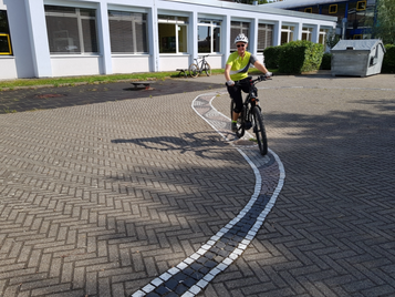 Mit einem Fahrsicherheitstraining sind Sie sicher im Straßenverkehr unterwegs