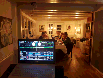DJ,Saxophonist,DJ plus Saxophon,Restaurant Shiraz,Wuppertal,Live Saxophon,DJ mit Saxophon,Bergisches Land,NRW,gutes Essen,gute Musik,Düsseldorf,Ratingen,Haan,Hagen,Sprockhövel,Essen,Bochum,Köln,München,Berlin,Emden,Ratingen,Solingen,Hattingen